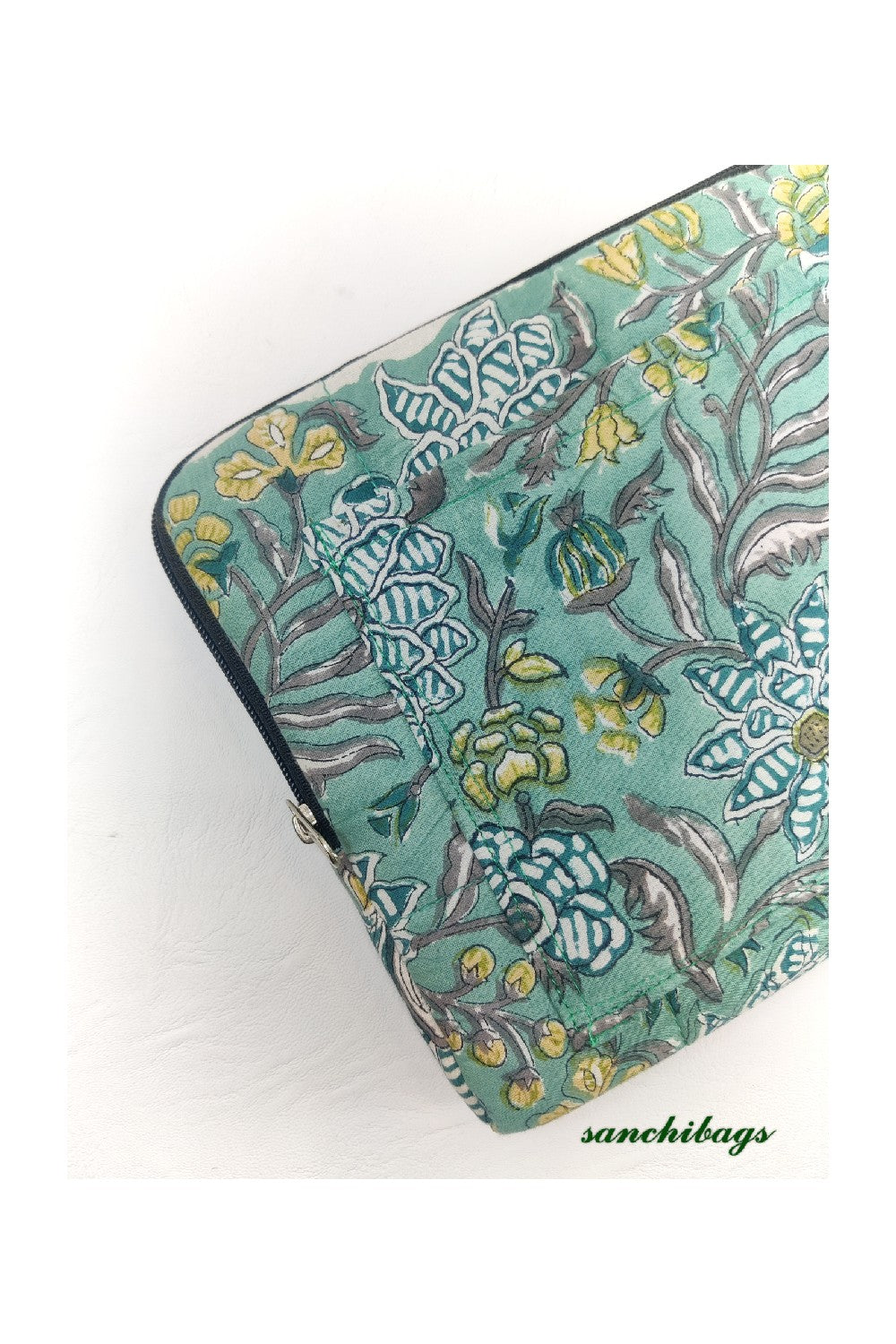 I - Pad Sleeve