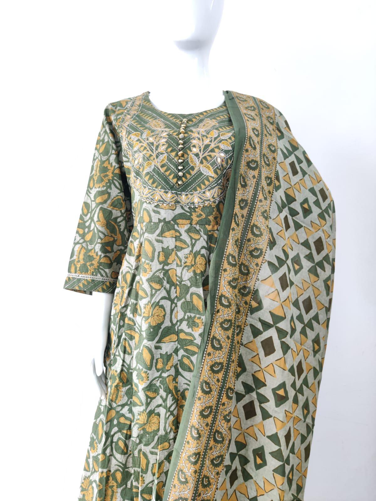 GREEN KURTA SET