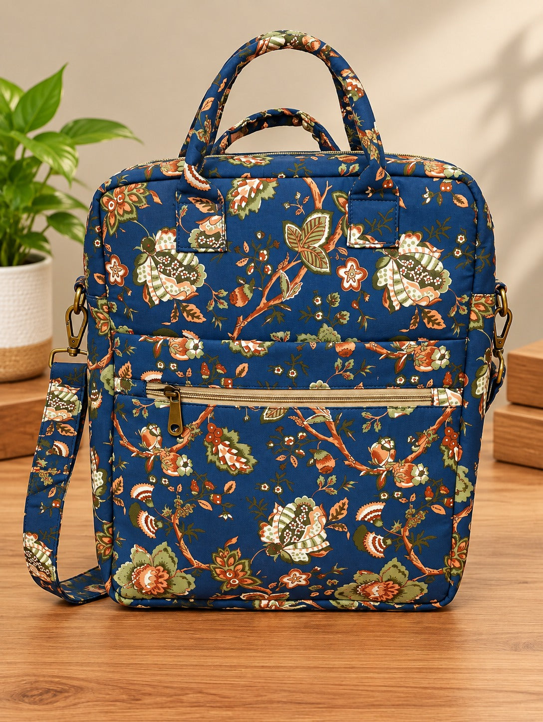 SLING BAG