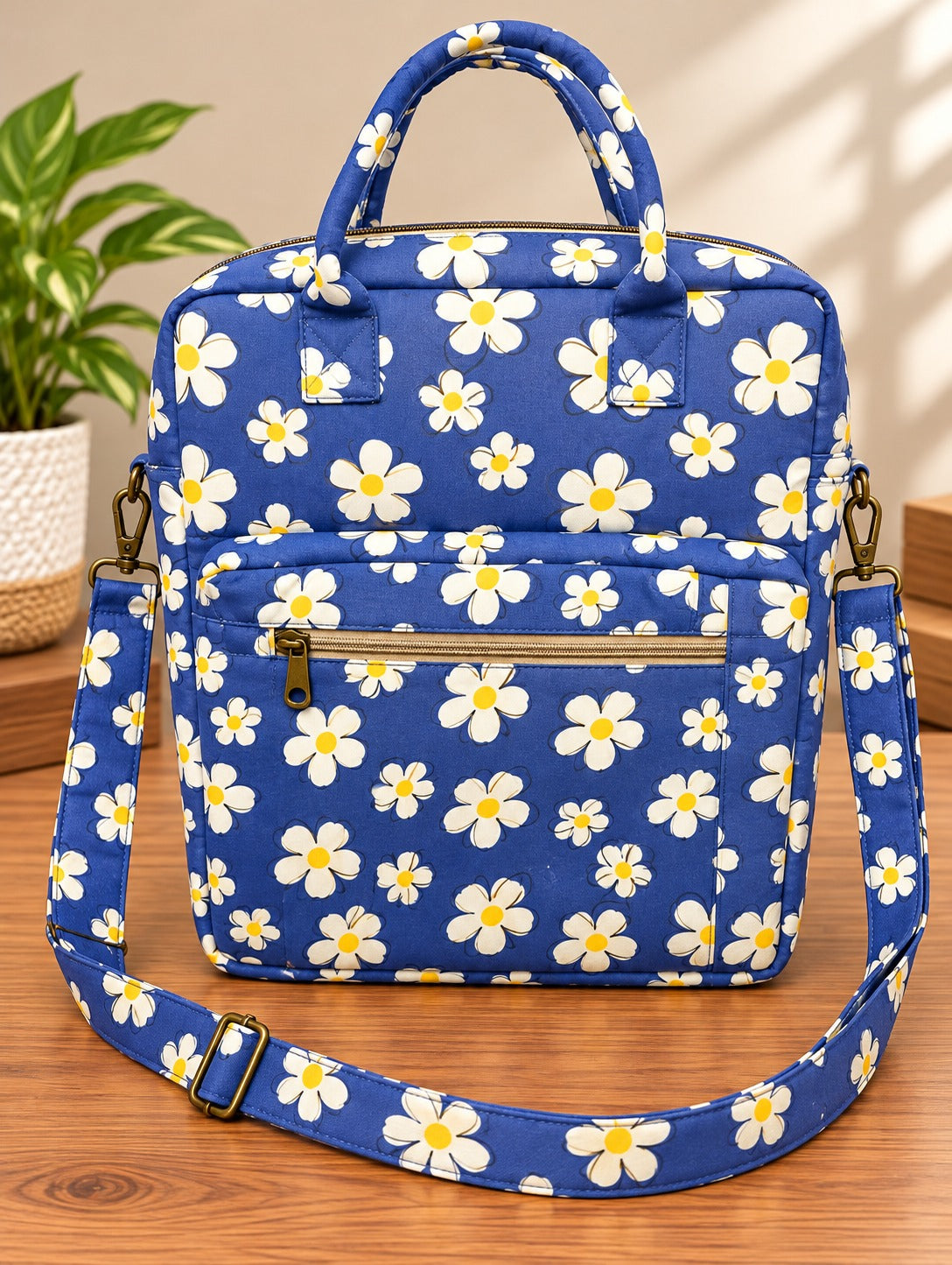 SLING BAG