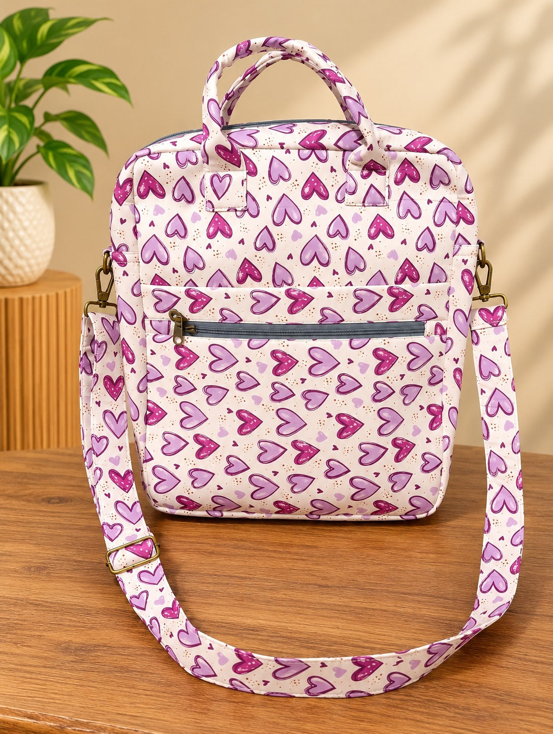 SLING BAG