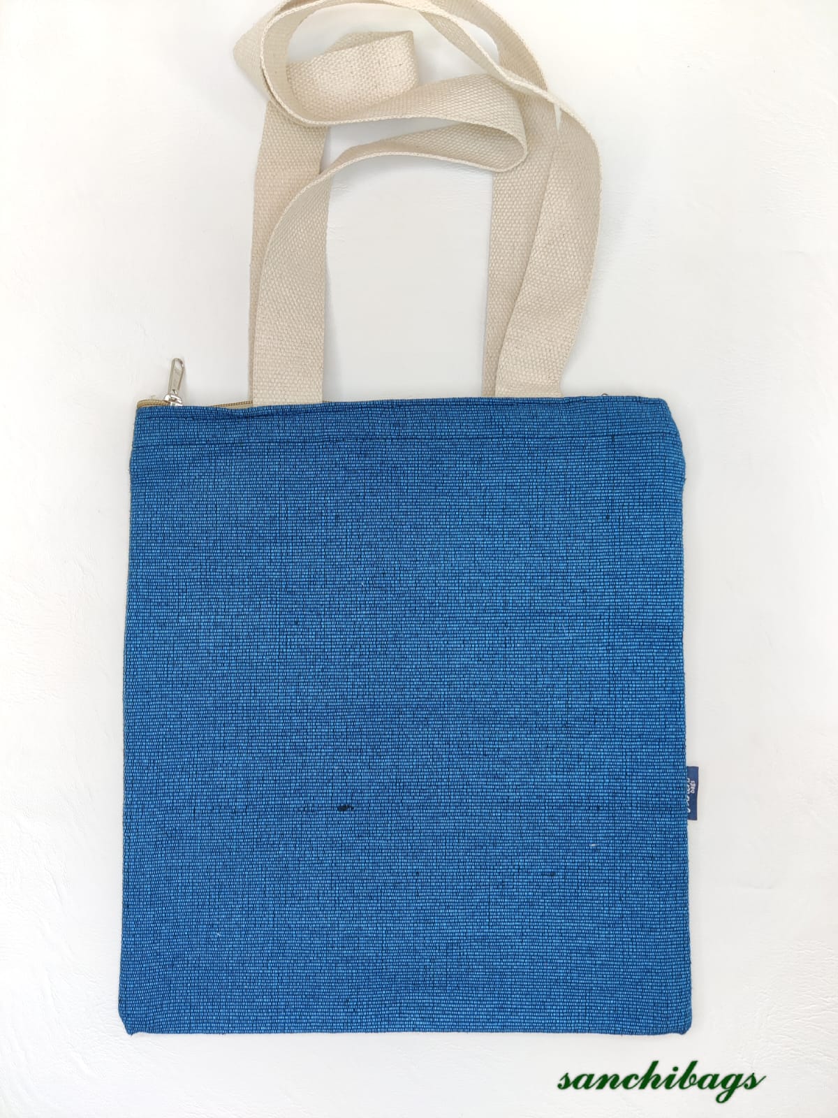 T018 - MANN MODEL WITH ZIP