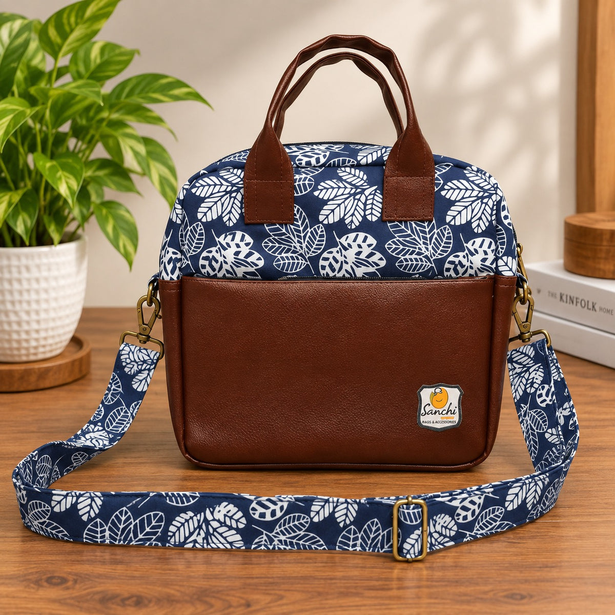 SLING BAG