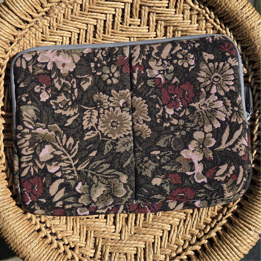 Laptop Sleeve Medium